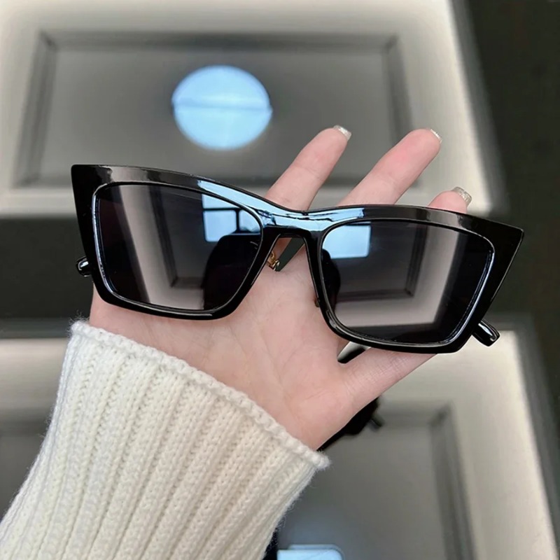Luxury Cat Eye Black Sunglasse - Luxury Zone ulasan dan harga
