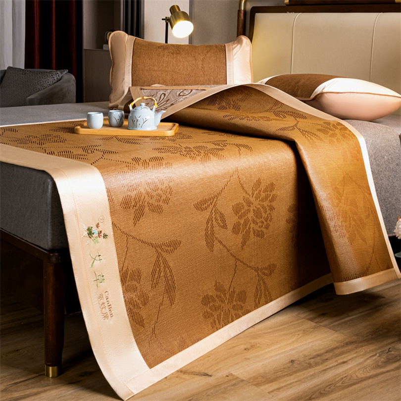 Bamboo Cooling Mat and Pillowc - Silk Pillowcase Set ulasan dan harga