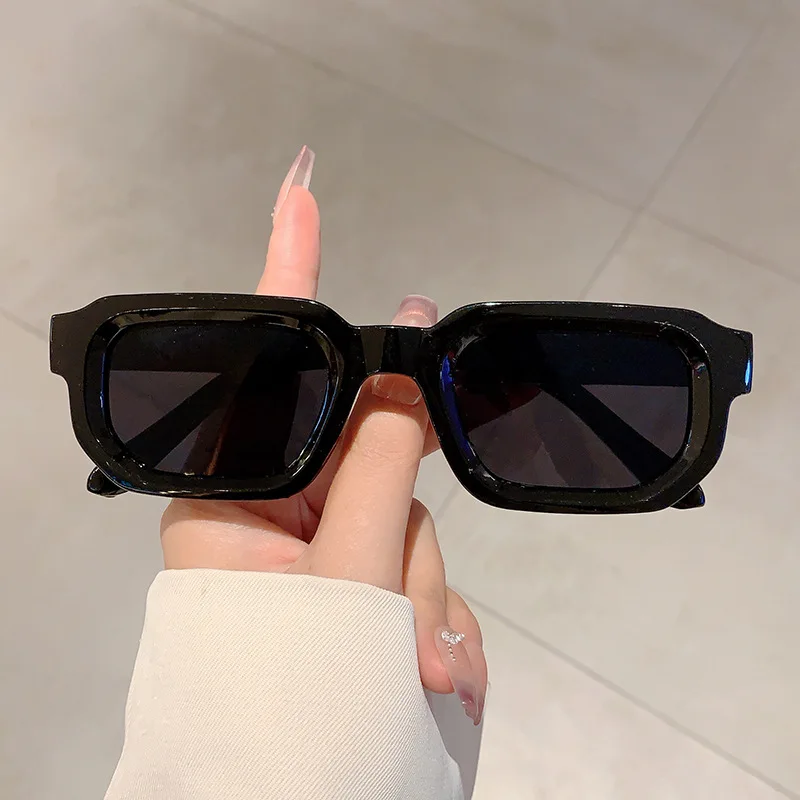 Vintage Rectangle Frame Sungla - Luxury Zone ulasan dan harga