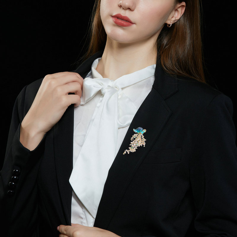 Marine life-encrusted zircon j - Luxury Lifestyle Jewelry ulasan dan harga
