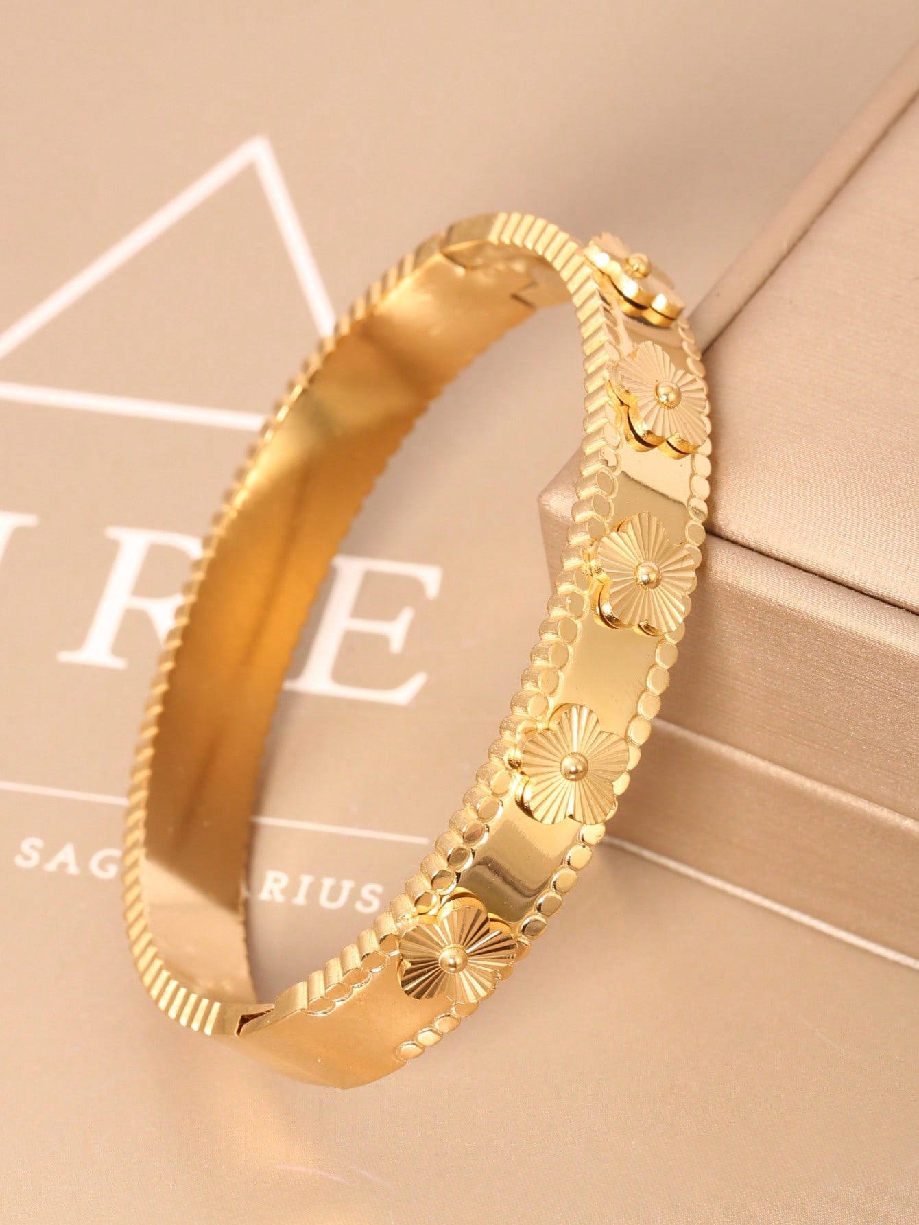 1 Piece of European and Americ - Luxury Lifestyle Jewelry ulasan dan harga